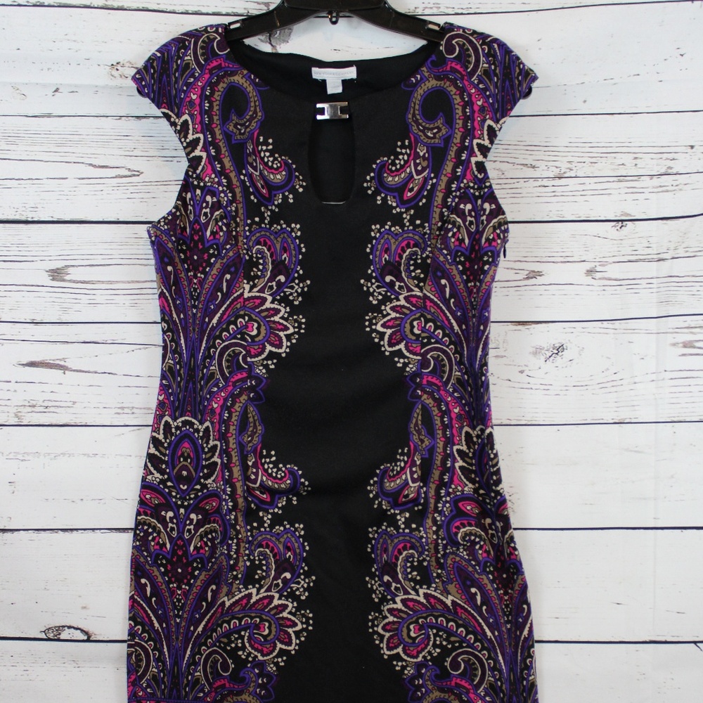 NEW YORK & COMPANY PURPLE PAISLEY SLEEVELESS SHEATH MINI DRESS P007